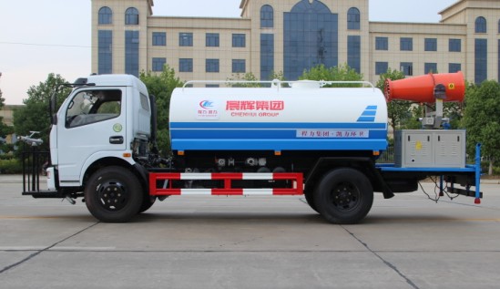 8方東風福瑞卡霧炮車(錫柴/云內發動機)高清圖片 8方東風福瑞卡霧炮車(錫柴/云內發動機)高清圖片