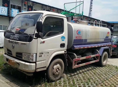 二手帶手續(xù)5方灑水車低價(jià)出售,車在湖北孝感!