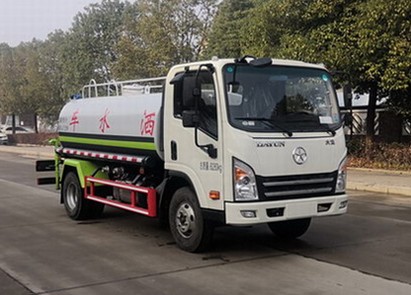 5噸灑水車多重_國六5方大運黃牌綠化灑水車廠家價格